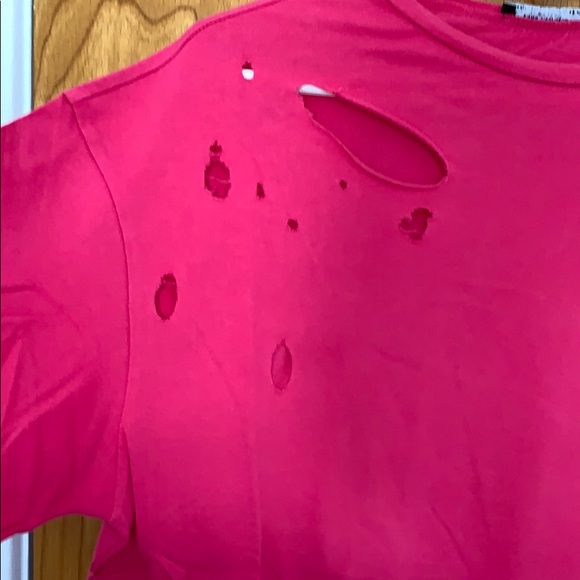 Zara // distressed pink tshirt - Picture 2 of 3